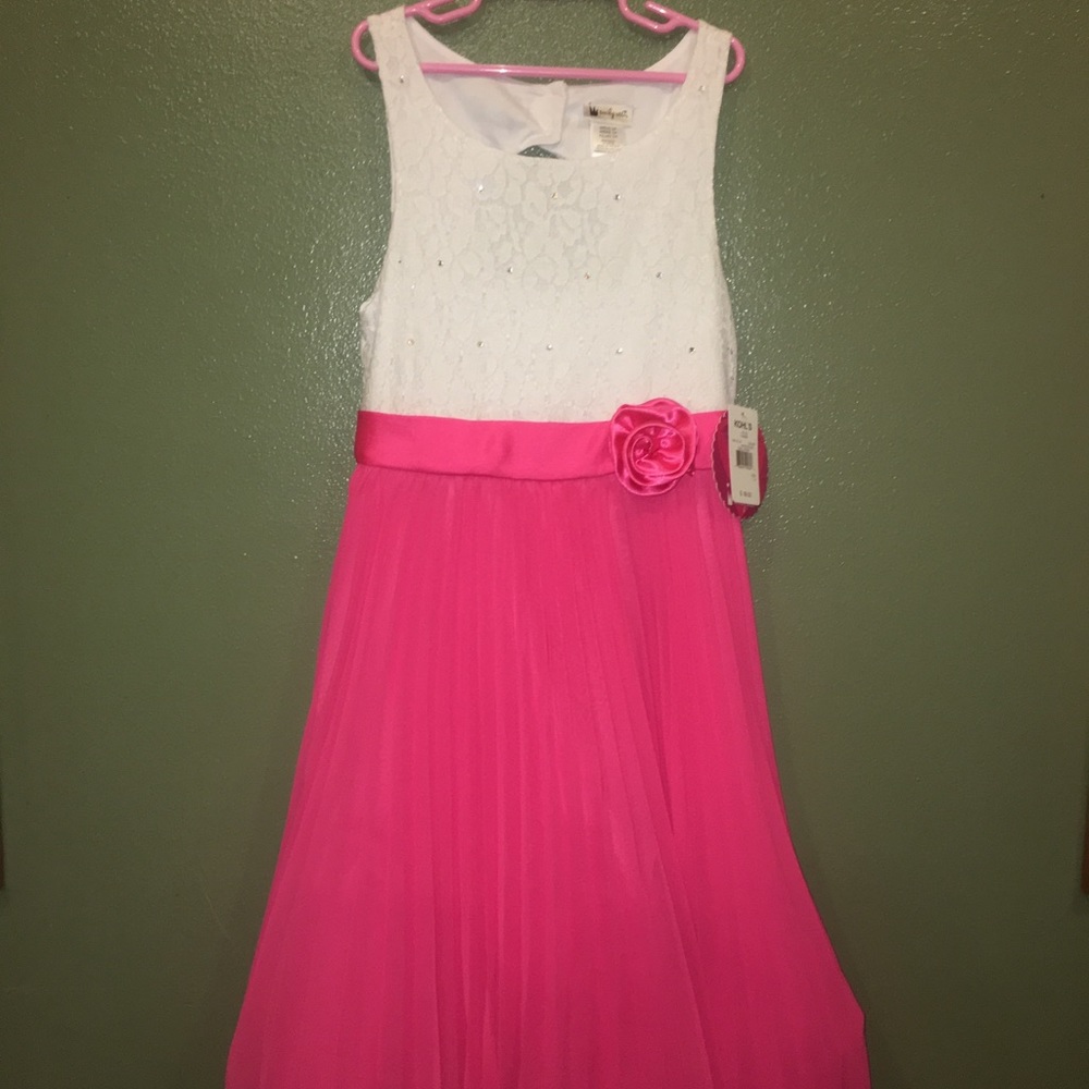 Young girls super cute White and pink dress