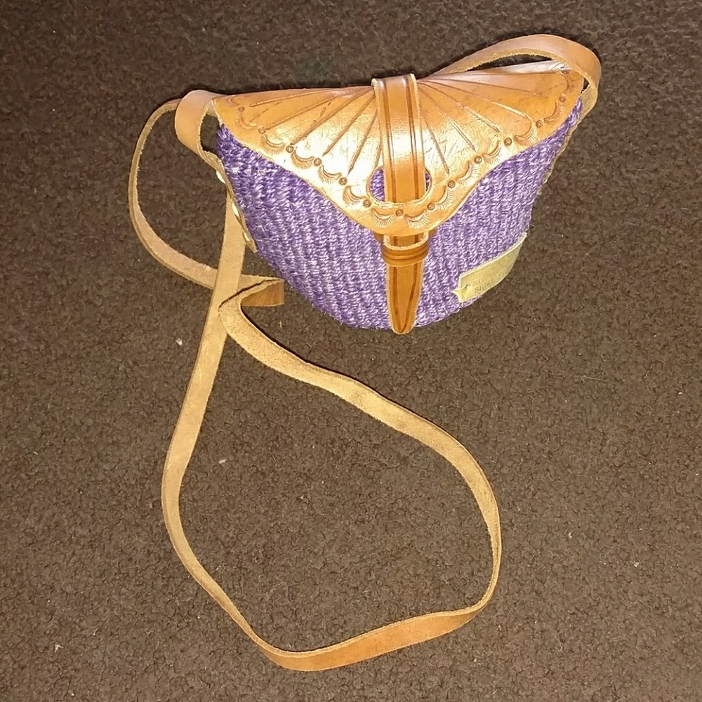 Sisal and leather crossbody