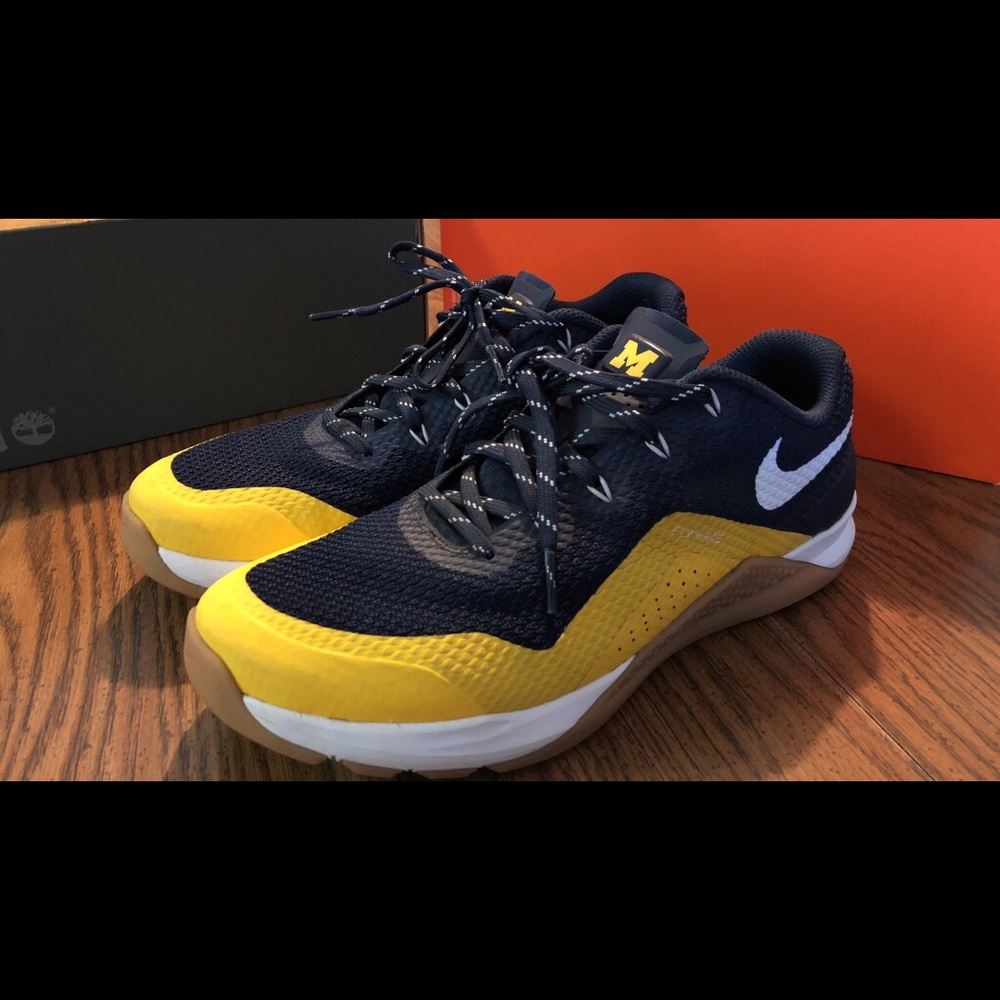 Men’s Nike Metcon University of Michigan Edition