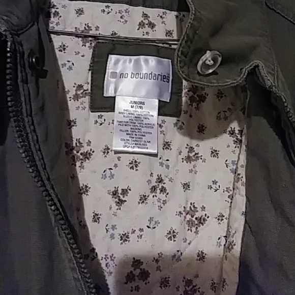 Half Jacket - Picture 3 of 3