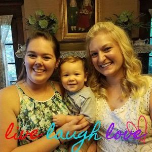 Meet your Posher, Caiti
