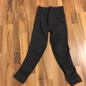 Brand new lululemon crops