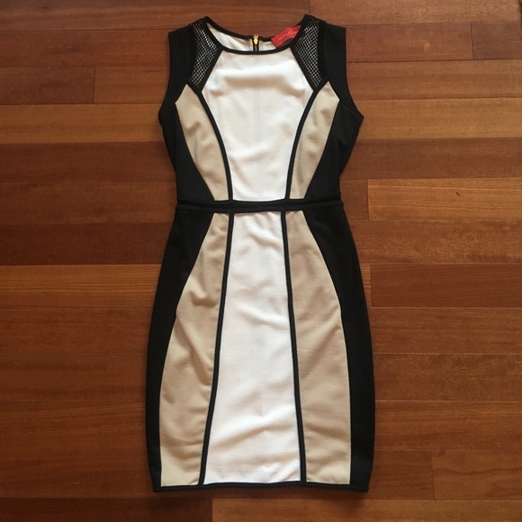 Akira formfitting dress - Picture 1 of 7