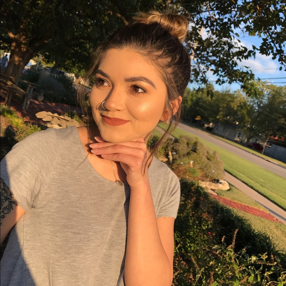 Meet your Posher, Natalie