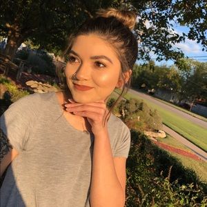 Meet your Posher, Natalie