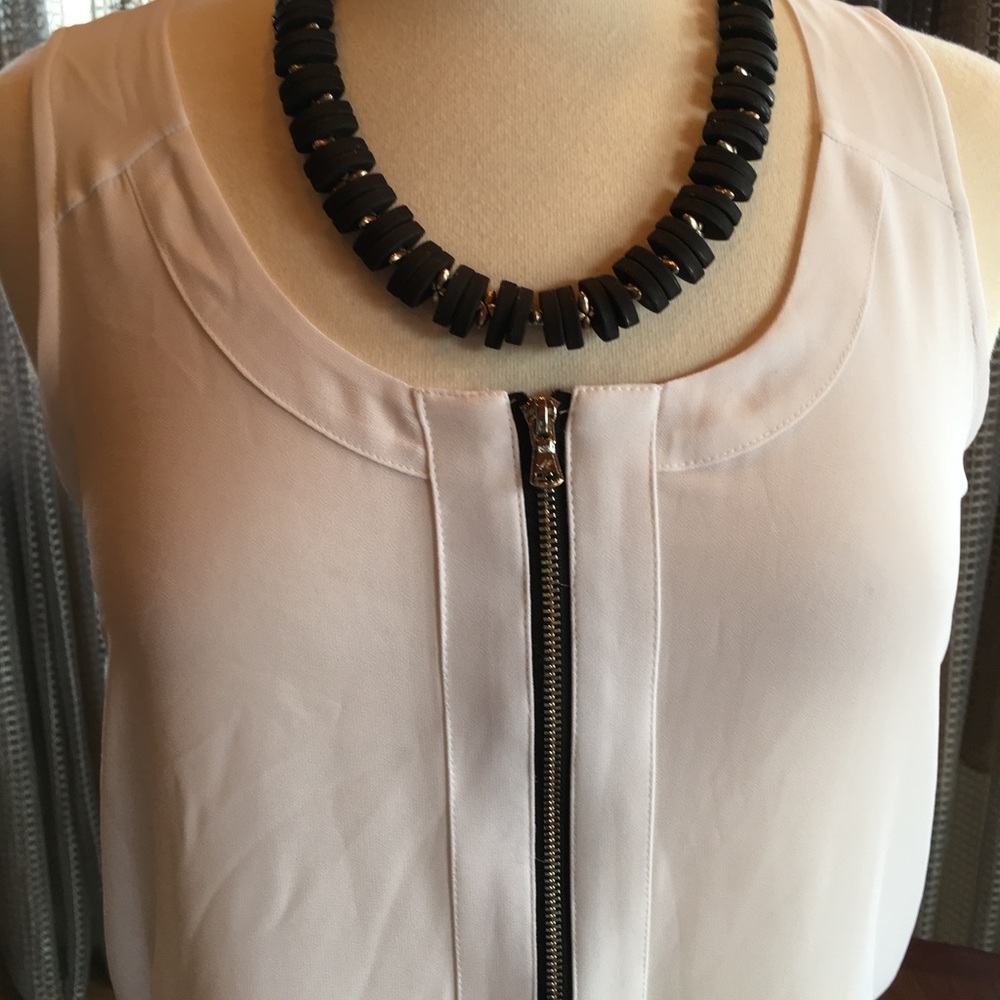 Kenneth Cole white tank W/blk zipper and necklace
