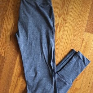NWT Under Armour cold gear leggings - size small
