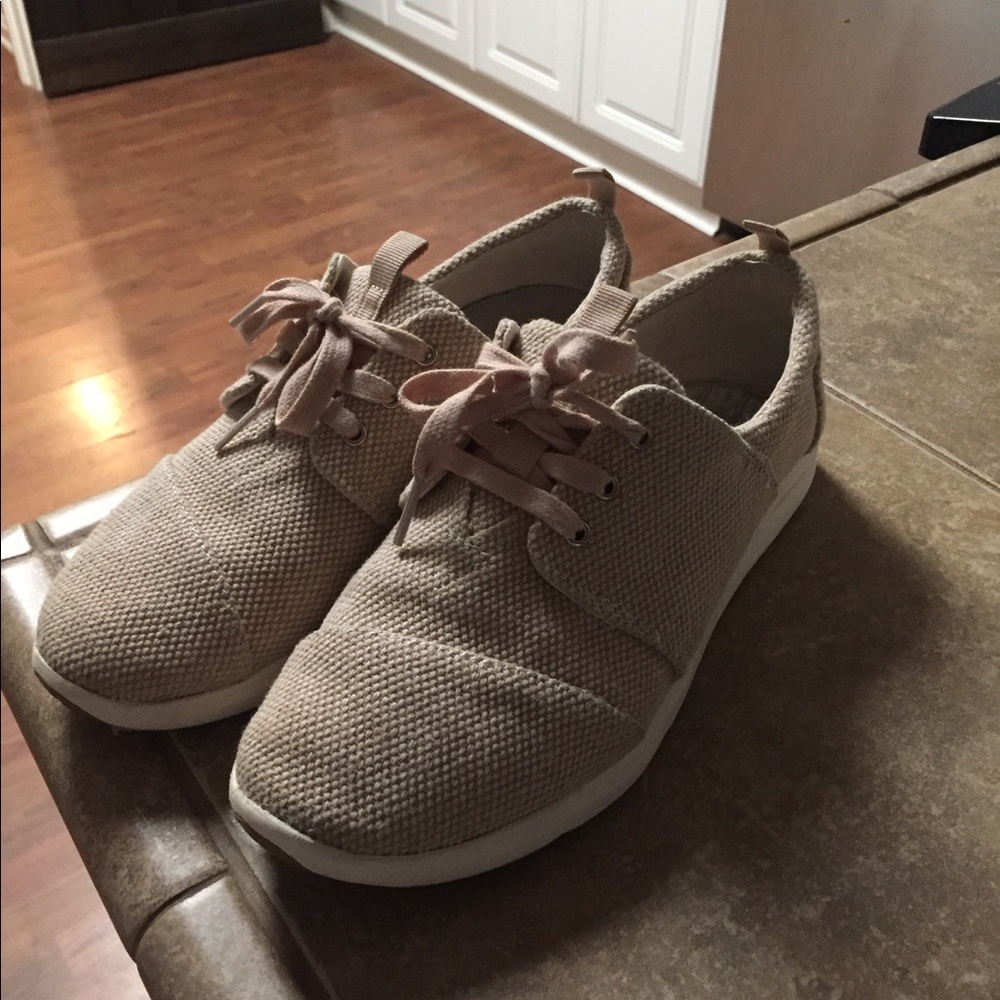 Blush Del Rey sneakers
