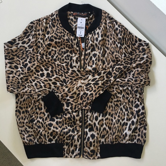 !!! NWT LF Cheetah Bomber Jacket - Picture 2 of 3
