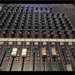 Yamaha mixing console