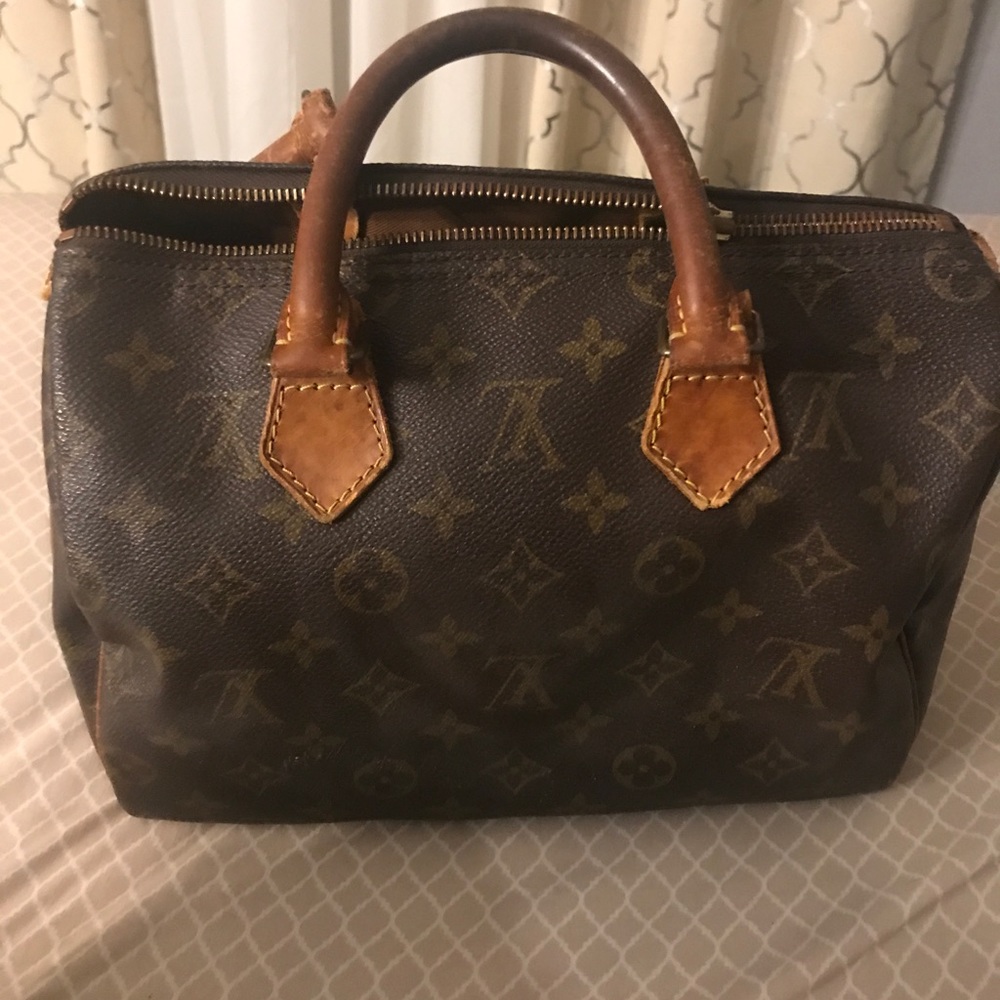 Vintage lv monogram speedy 25
