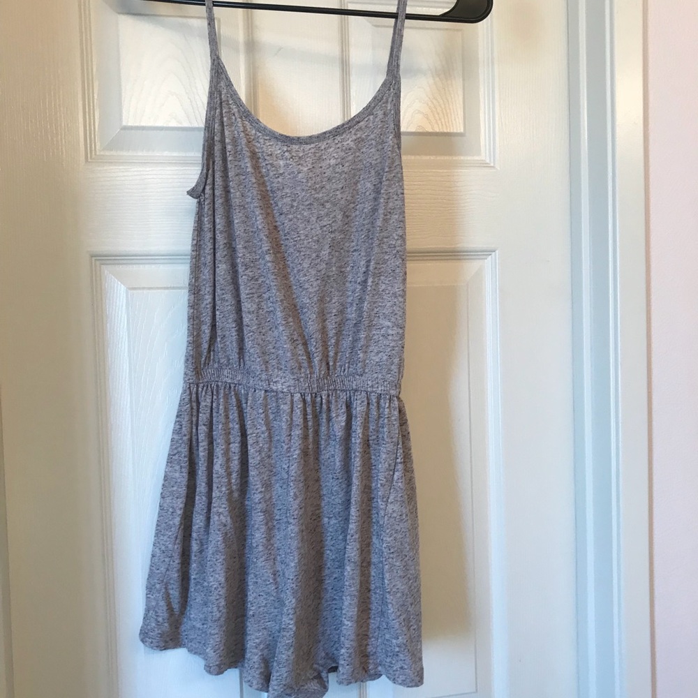 Gray short jumper