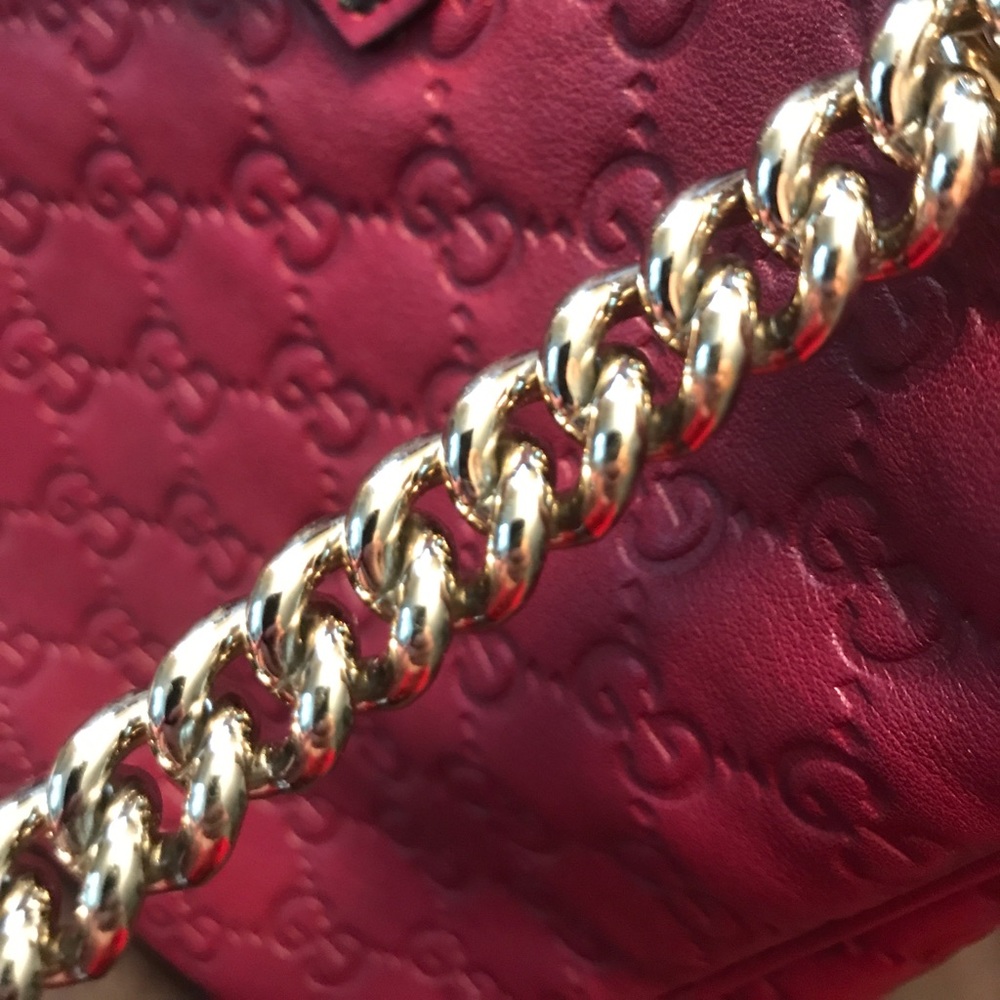 Gucci Guccissima burgundy shoulder bag. - Picture 4 of 7