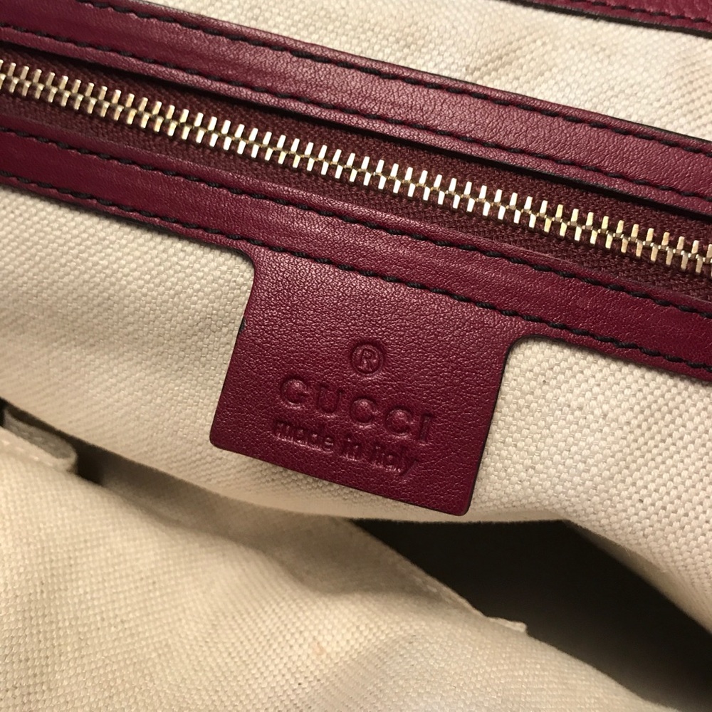 Gucci Guccissima burgundy shoulder bag. - Picture 5 of 7