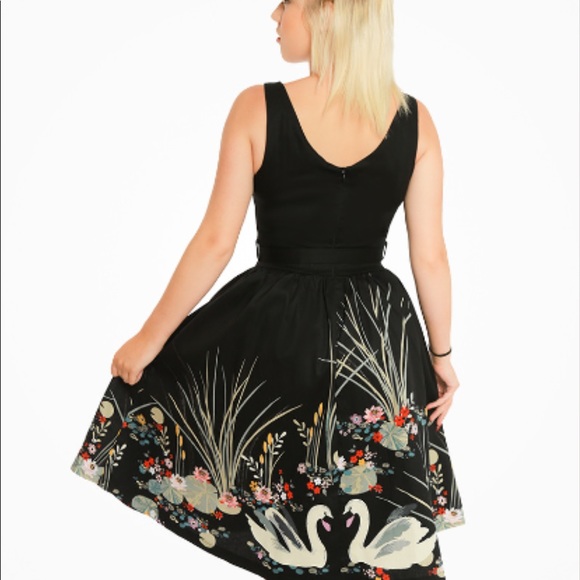 BNWT LindyBop 'Delta' Swan Border Swing Dress - Picture 2 of 5