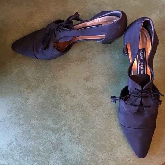 Rare Stuart Weitzman blk satiny heels size 8. - Picture 2 of 4