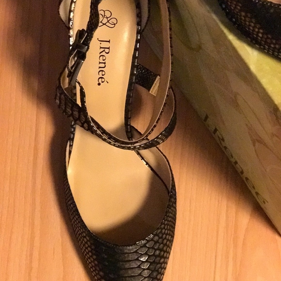 J. Renee Heels with Ankle Strap. Leather Size 11W - Picture 2 of 5