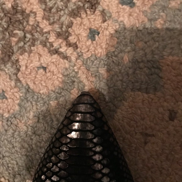 J. Renee Heels with Ankle Strap. Leather Size 11W - Picture 4 of 5