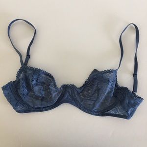 32 C Blue Lace Gap Body Balconnet Bra.