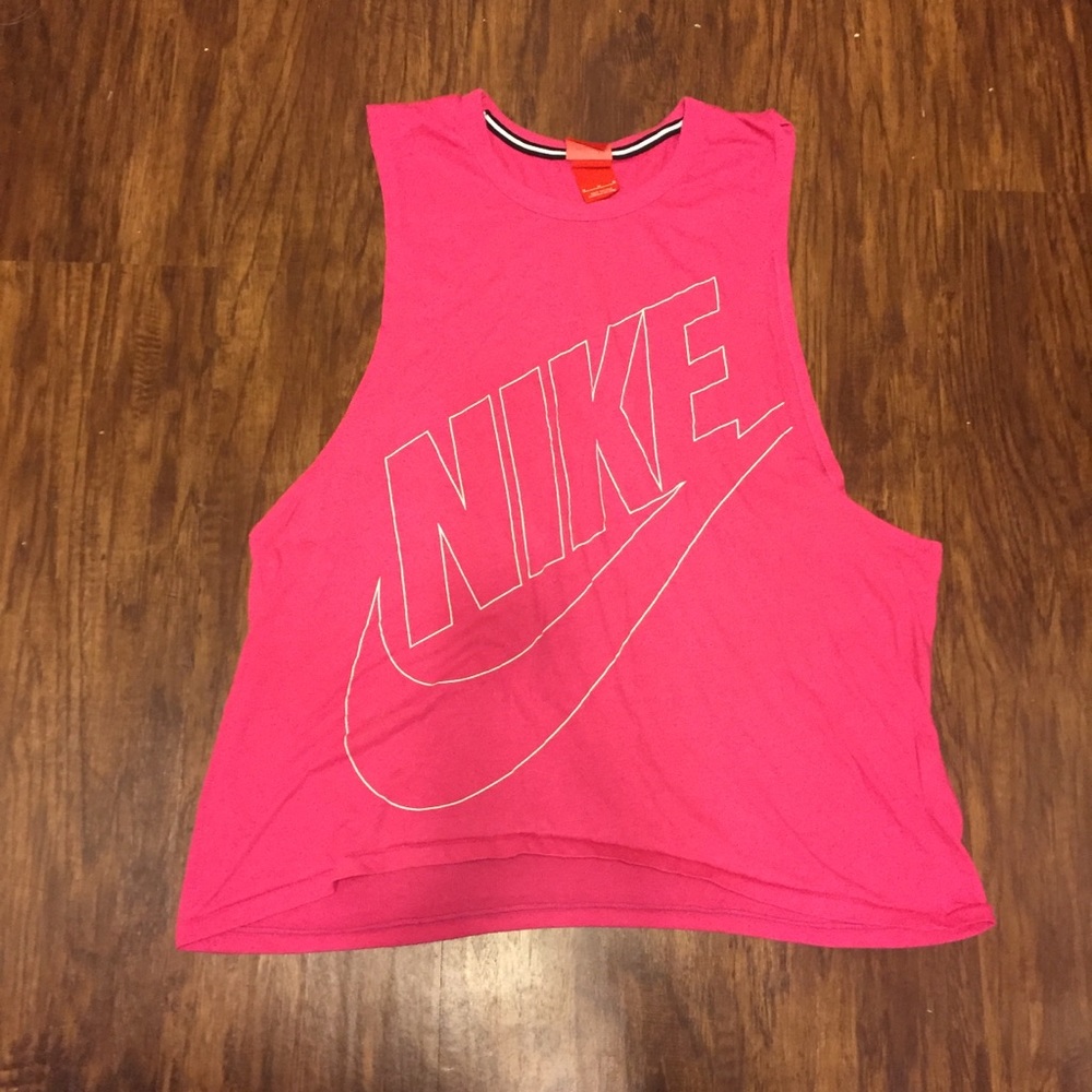 NWOT Nike Cutoff