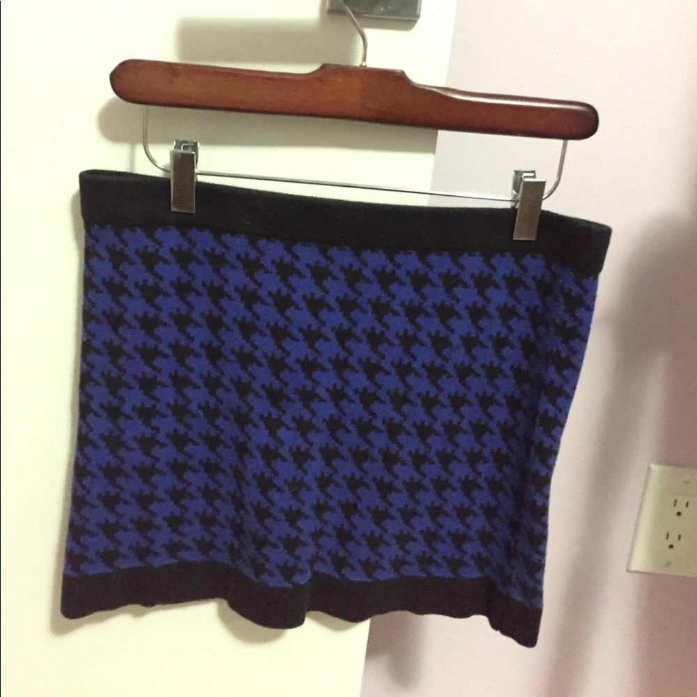 Blue and black tweed knit mini skirt