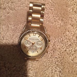 MICHAEL KORS GOLD WATCH