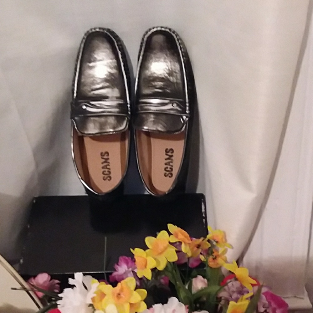 ADORABLE SCANS LEATHER LINING MEN SHOE NWOT