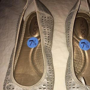 Women's slip on flats