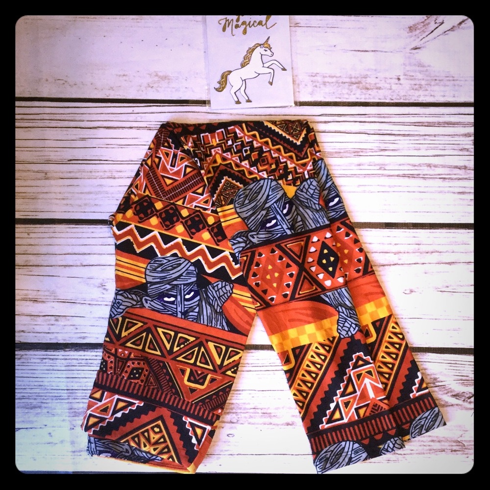 NWT one size mummy Aztec print