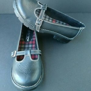 Self esteem girls shoe