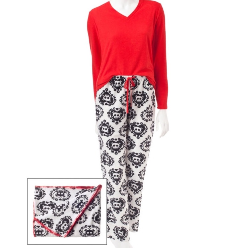 Selling 2! NWT flannel pajama set