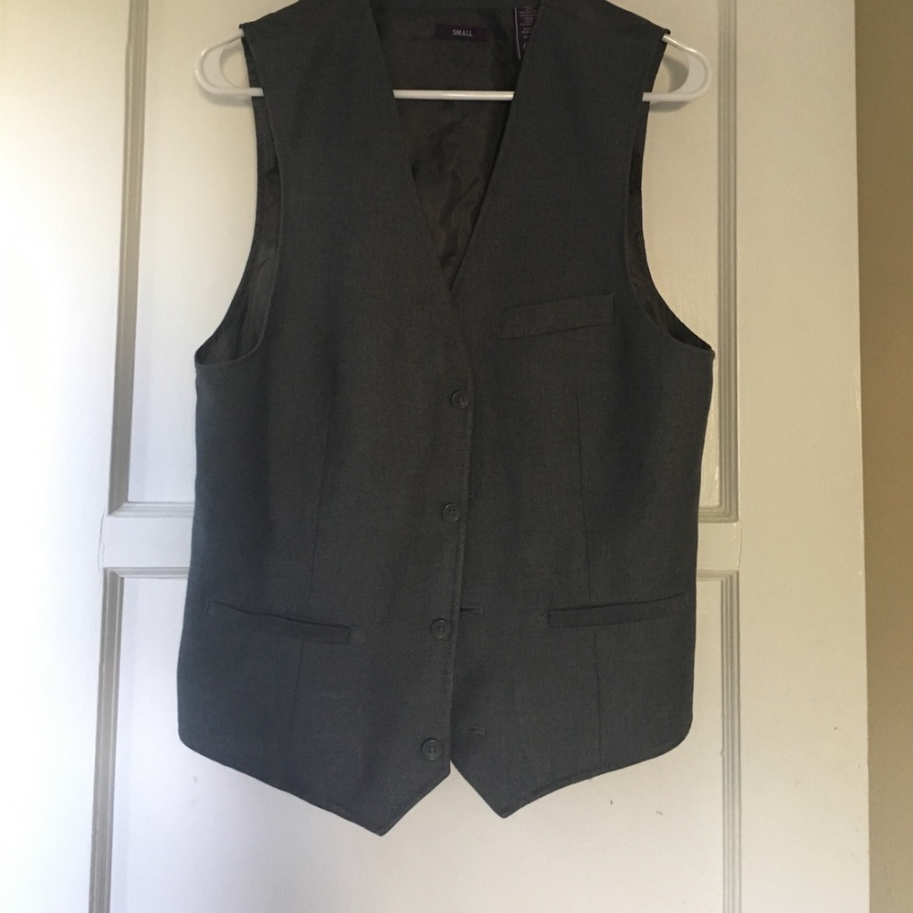American rag slim fit  vest