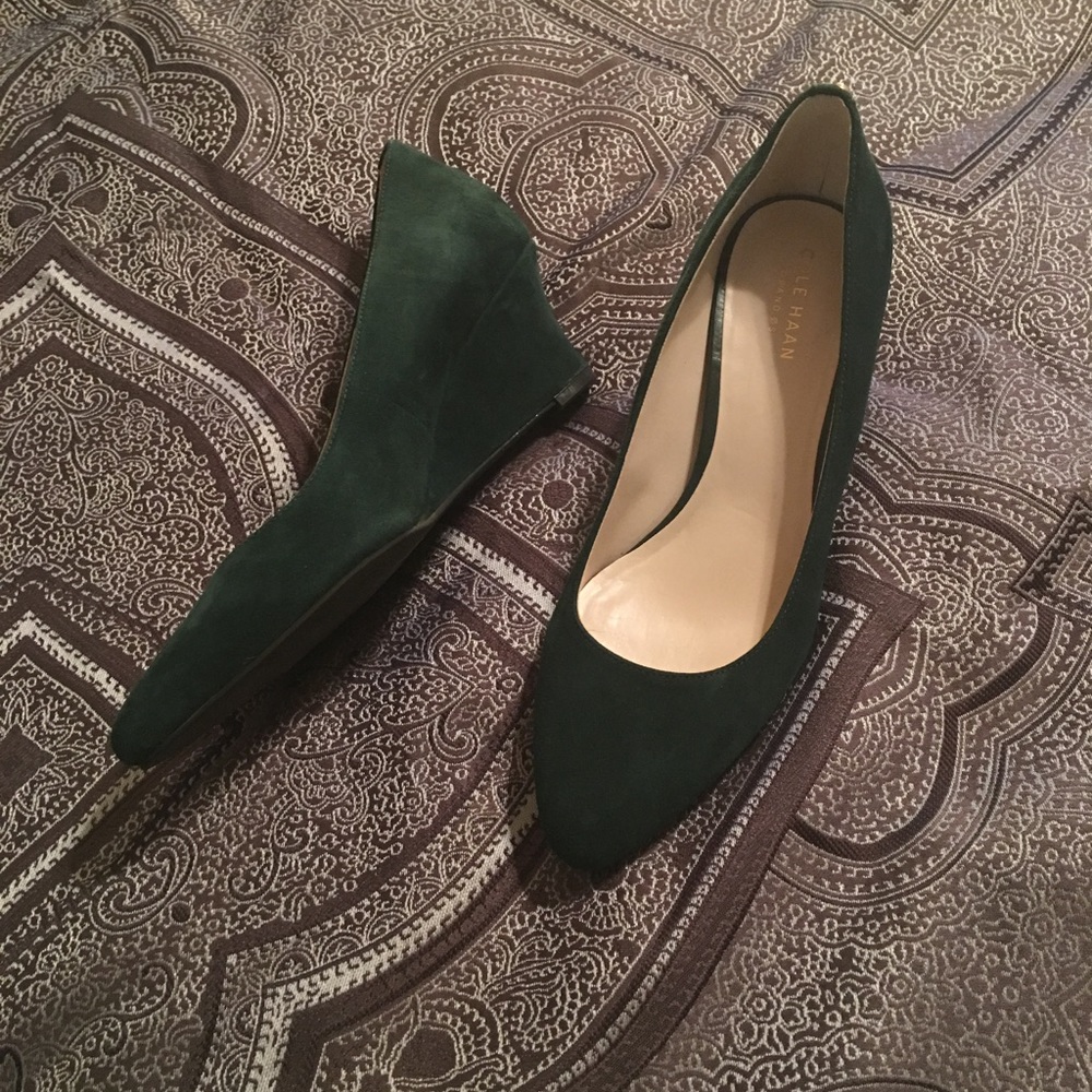 Cole Haan green suede wedge heels