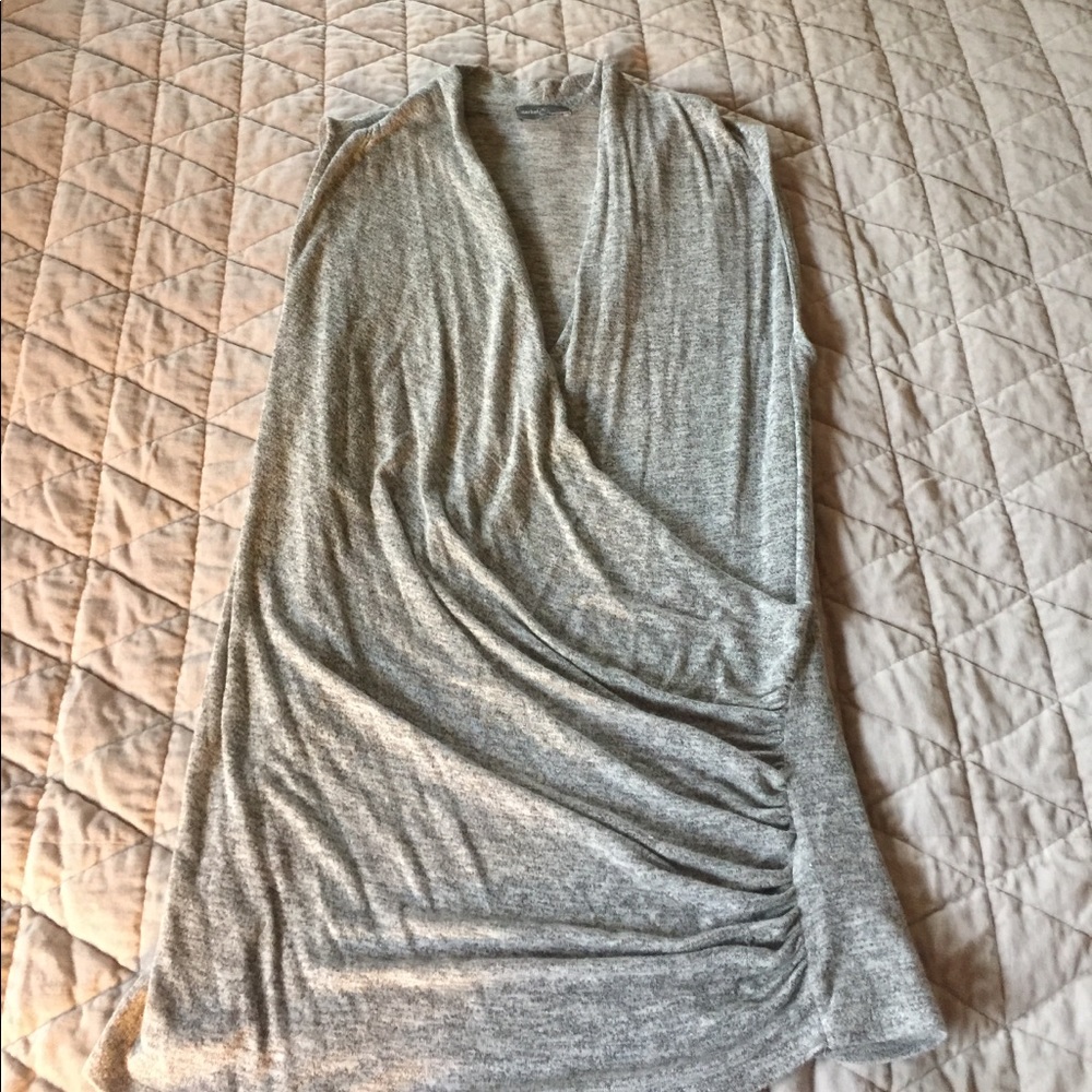 Market and Spruce surplice top