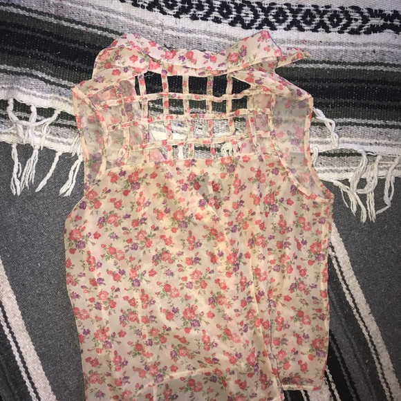 Sheer Floral Blouse - Picture 2 of 3