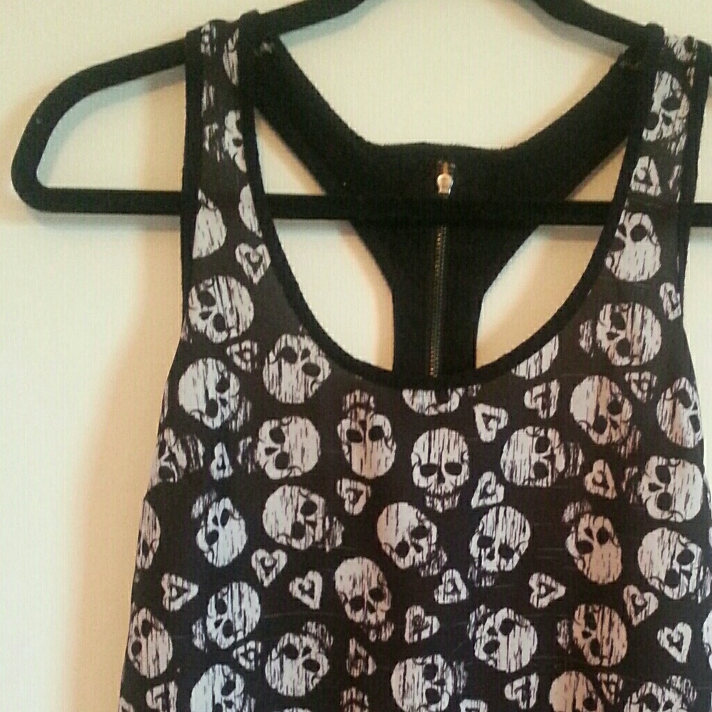 Skull Zip Tank