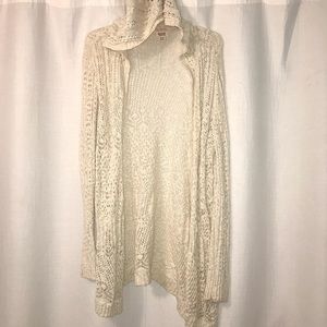 Long sweater with hood