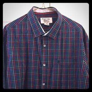 Oxford style long sleeve plaid shirt.