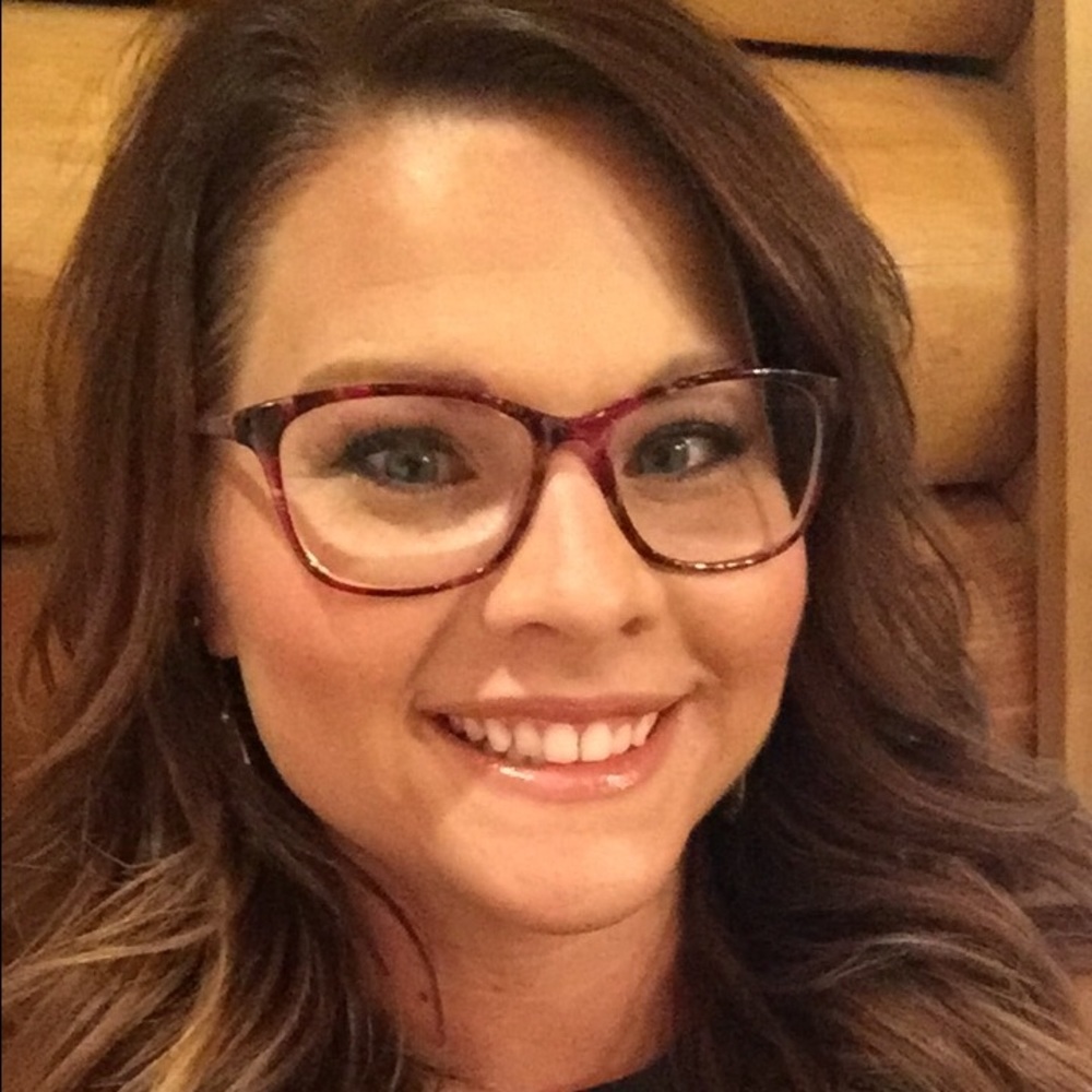 Meet your Posher, Ashley