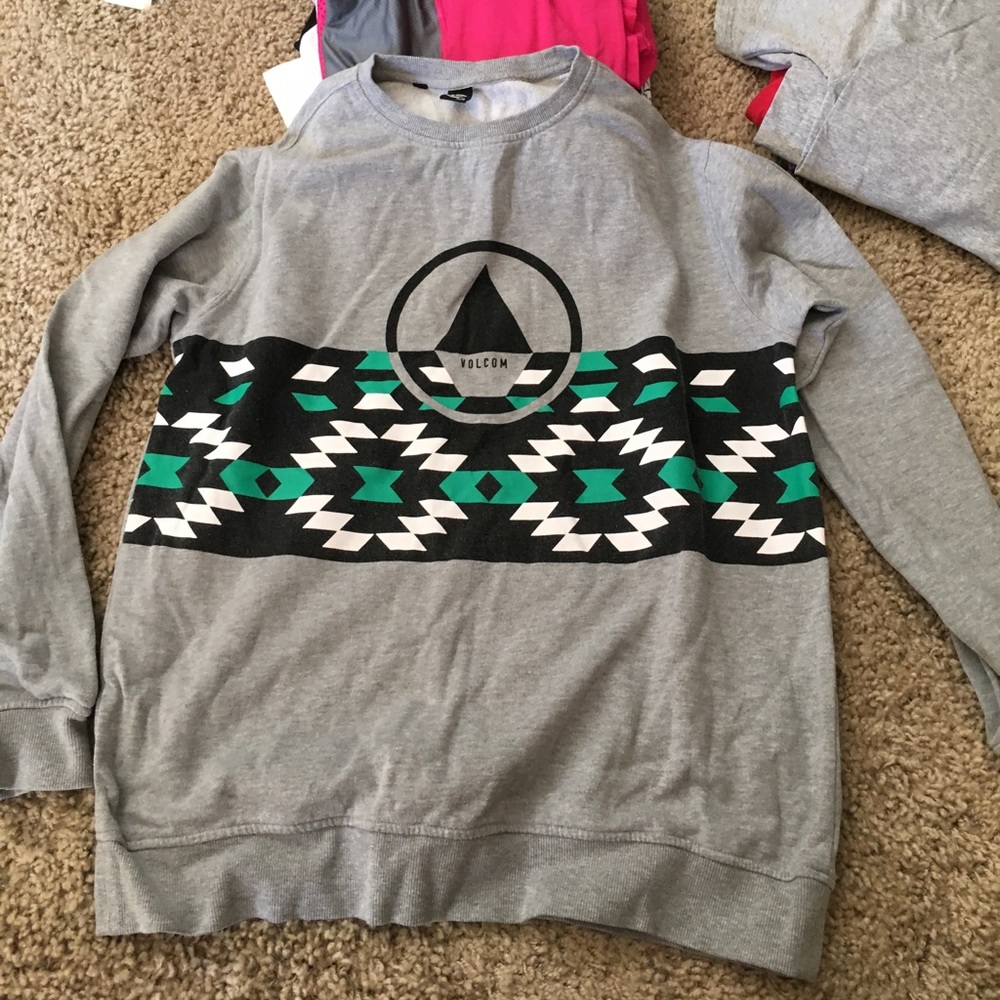 Volcom jacket crew neck