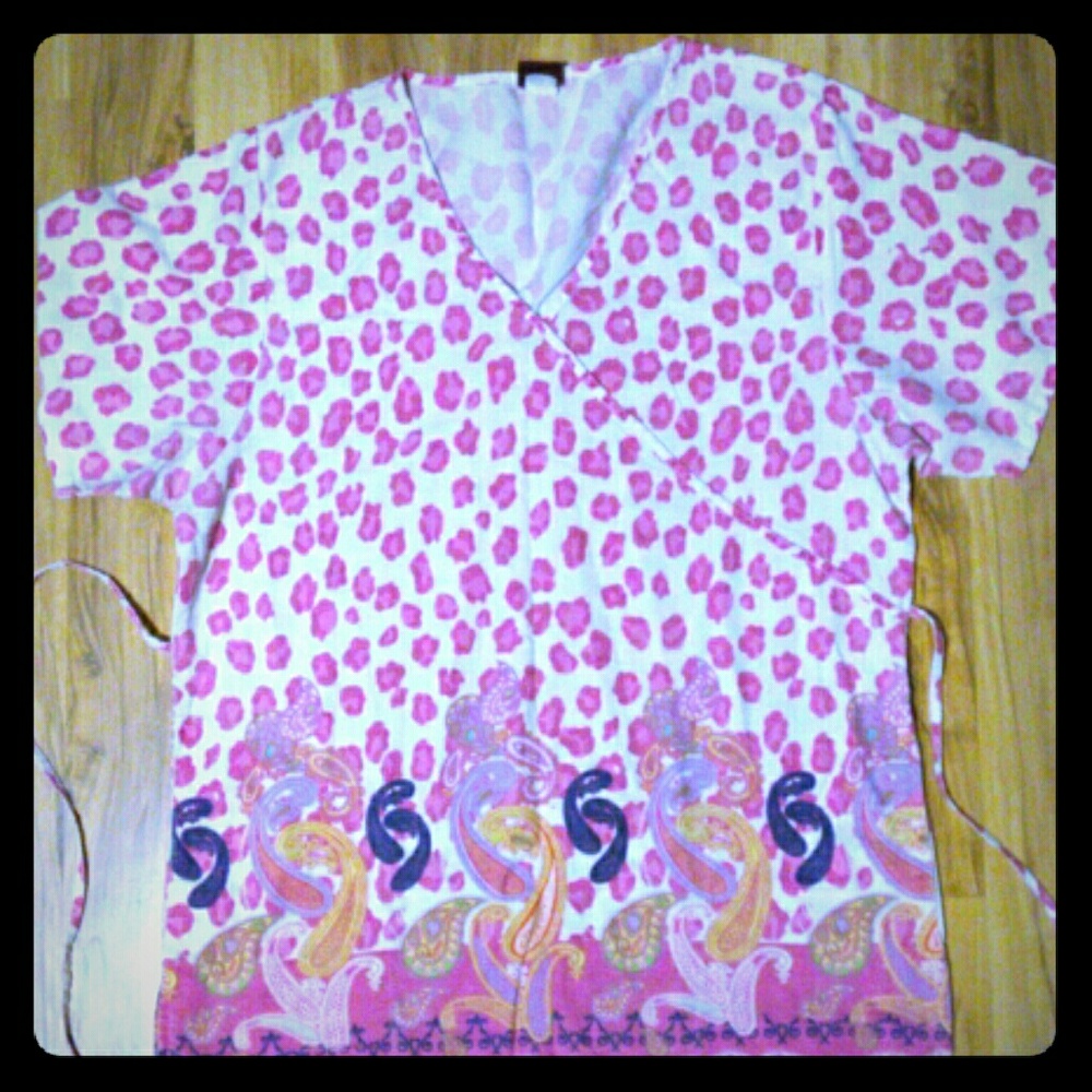 Scrub Top Women's