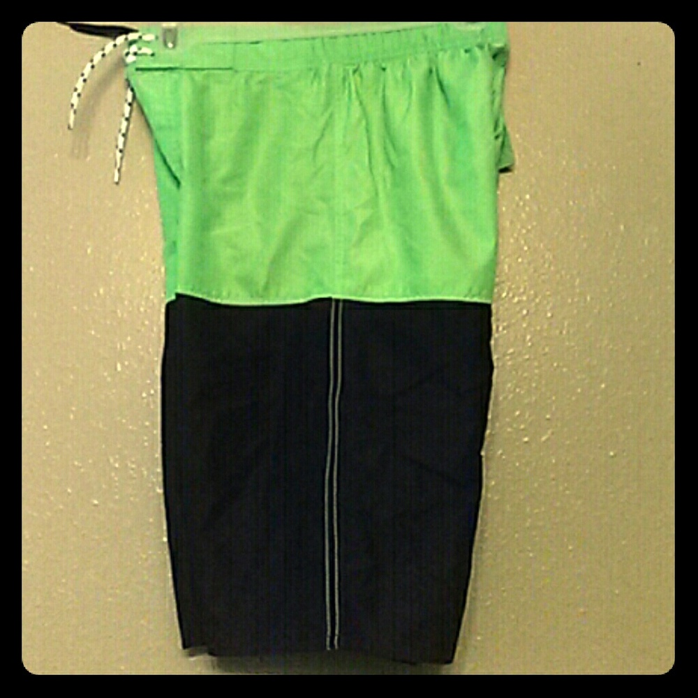 NWOT Old Navy Boys Swim Short