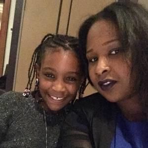 Meet your Posher, Alexis