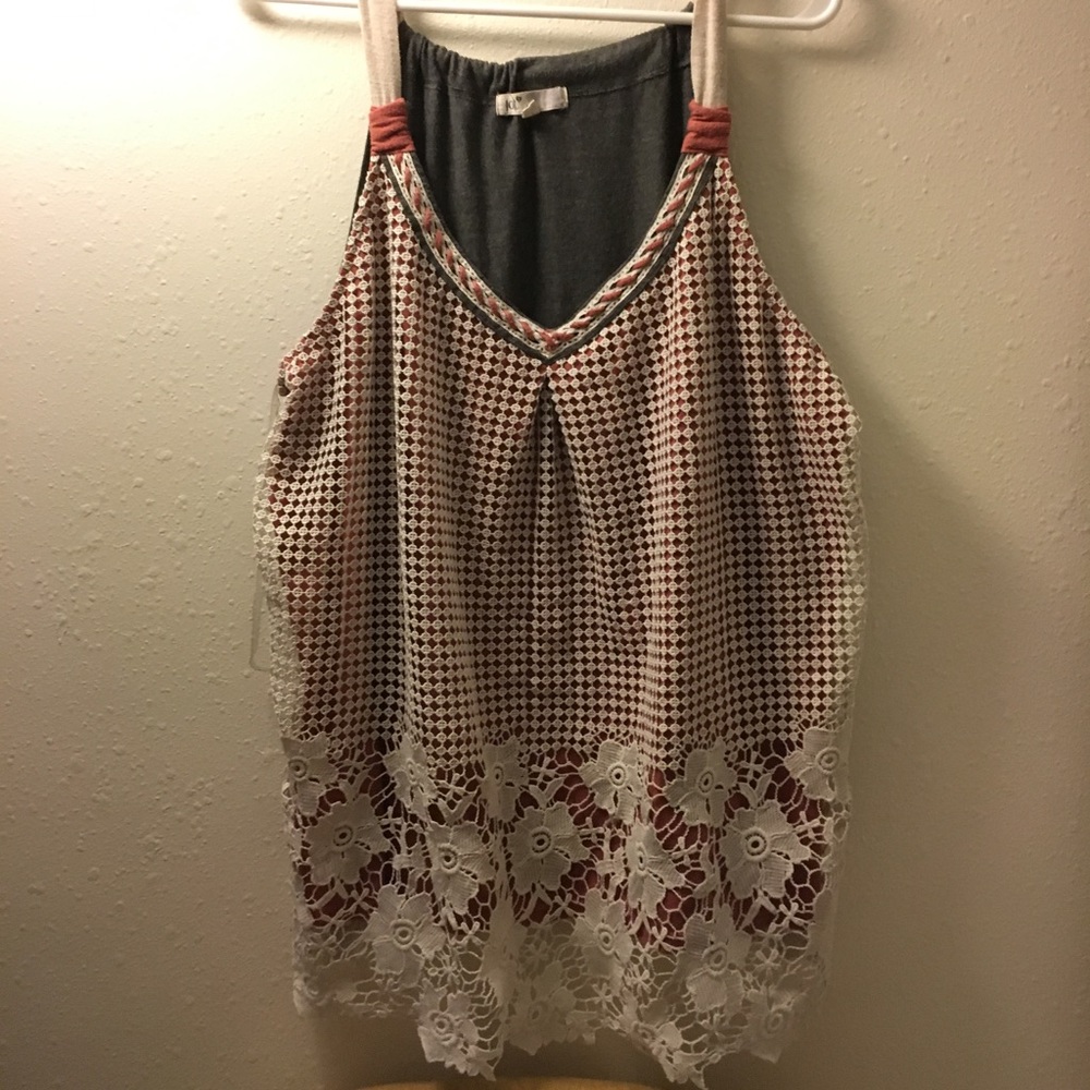 🌸 Jolt Laced Tank Top 🌸 - Picture 2 of 6