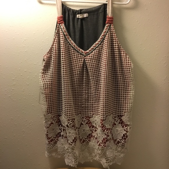 🌸 Jolt Laced Tank Top 🌸 - Picture 2 of 6