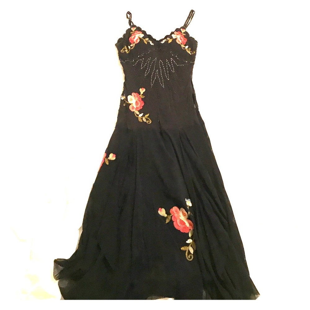 Flower and sequined black dress