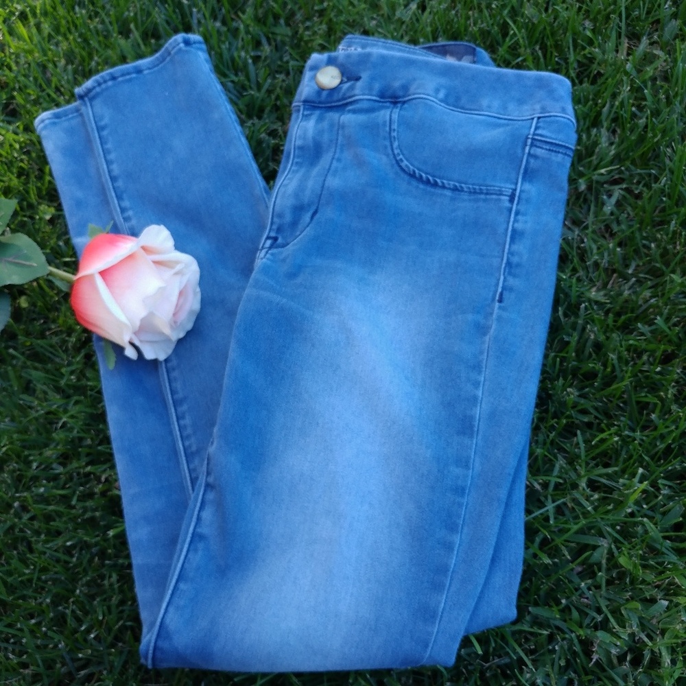 American Eagle jean legging​ size 4 comfortable