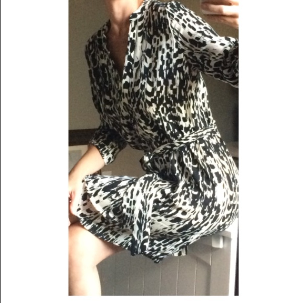 Black & Cream print Vestique dress.
