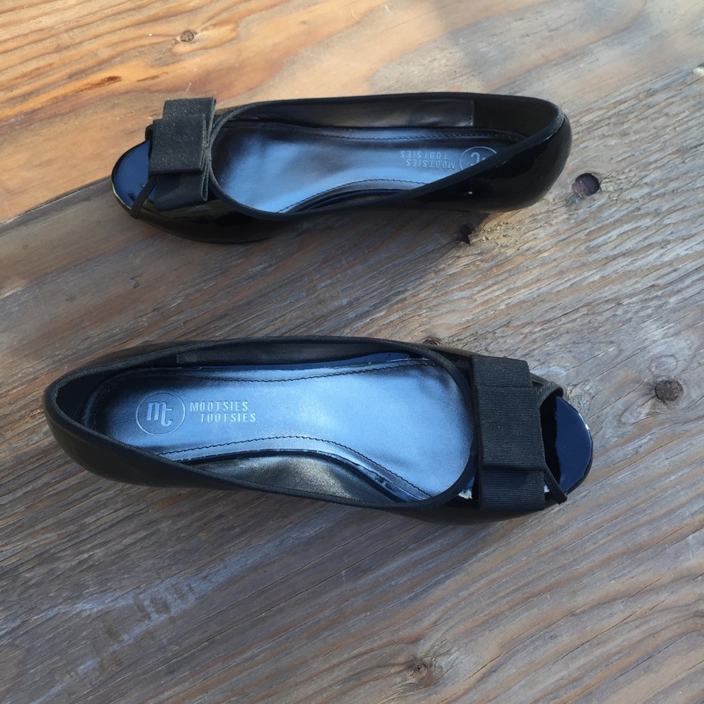 Mootsies Tootsies Black Patent Leather Shoes - Picture 2 of 4