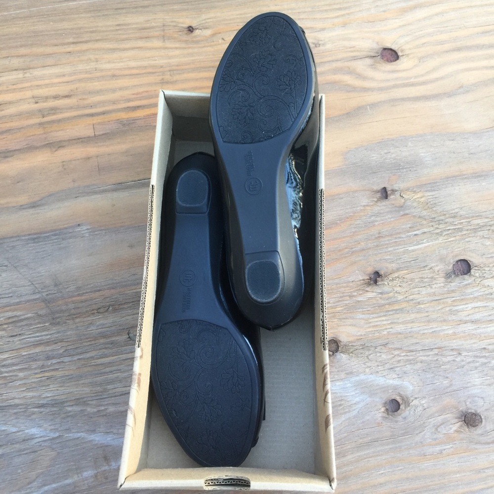 Mootsies Tootsies Black Patent Leather Shoes - Picture 3 of 4